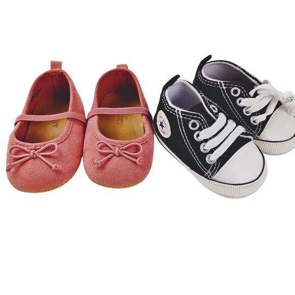 Baby Shoes Old Navy Ballet Flats & Infant High Tops Size 1 - Picture 1 of 7